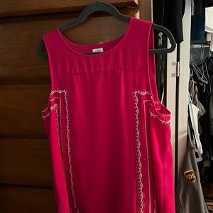Hot pink tank with white embroidery.